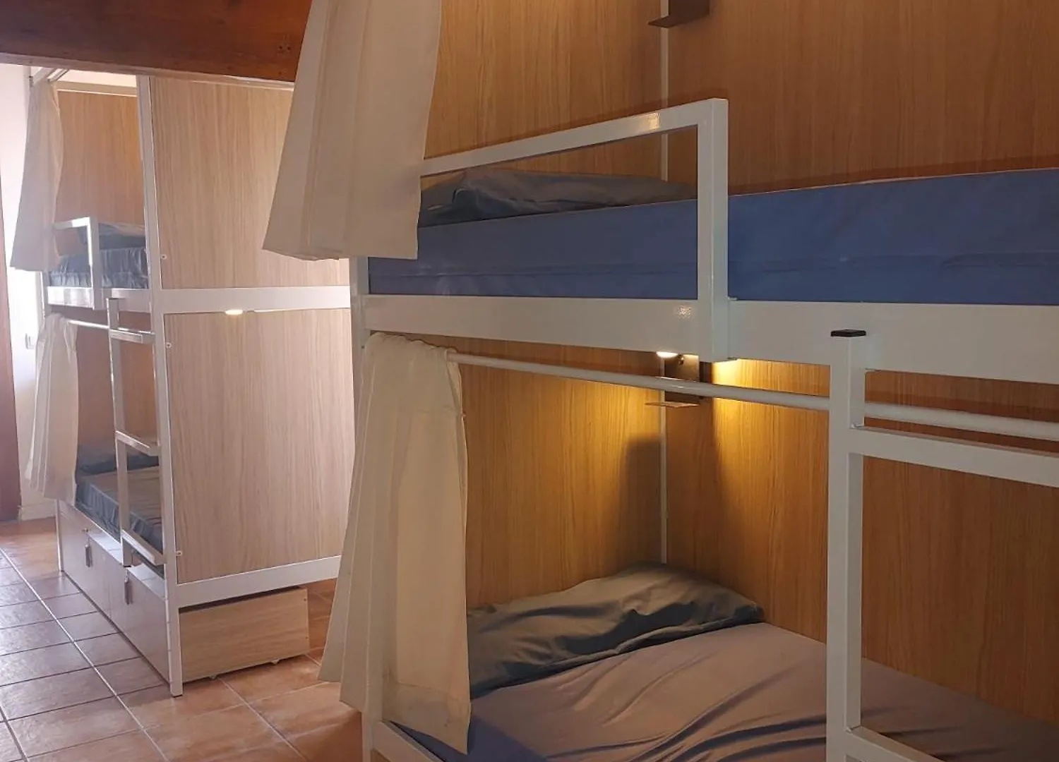 Urban Hostel Palma - Albergue Juvenil - Youth Hostel Spagna