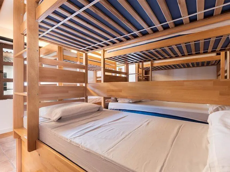 Urban Hostel Palma - Albergue Juvenil - Youth Hostel  ميورقة