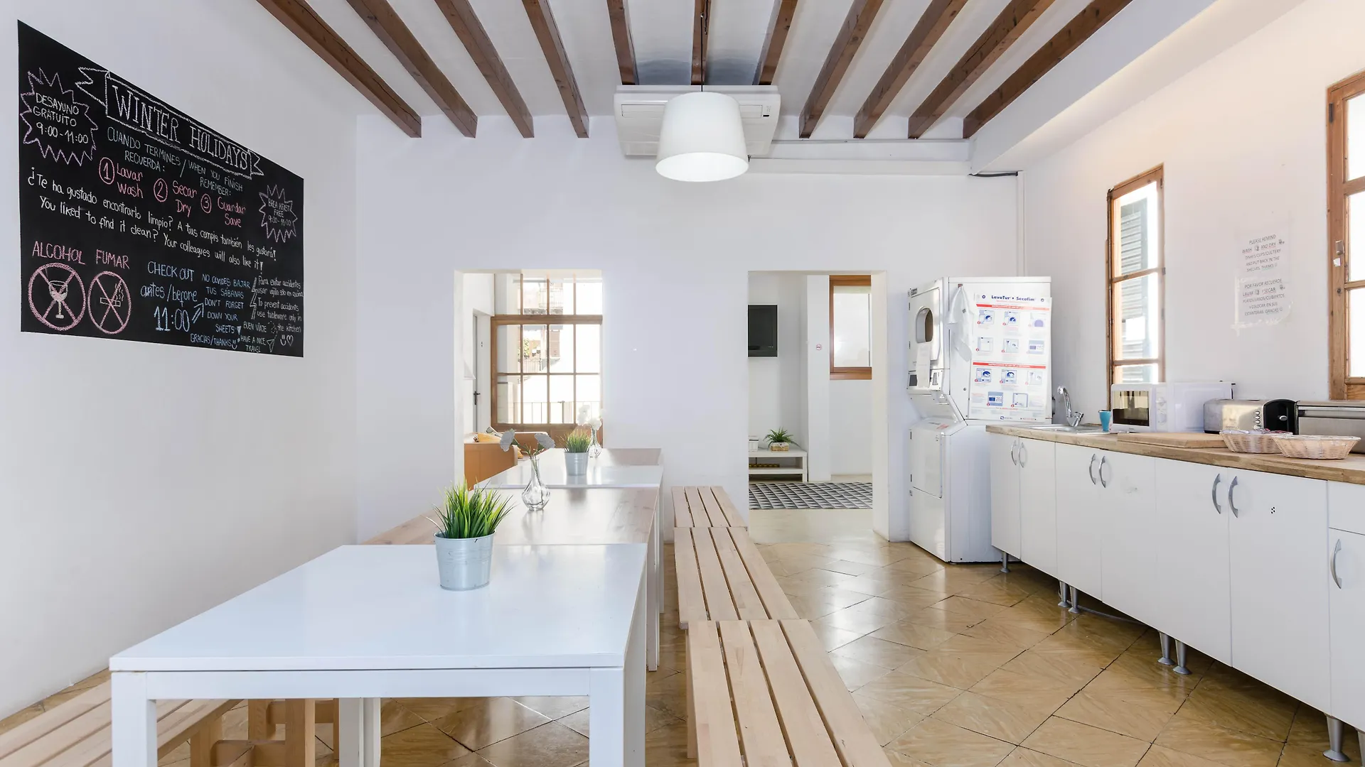 Urban Hostel Palma - Albergue Juvenil - Youth Hostel 0*, ميورقة