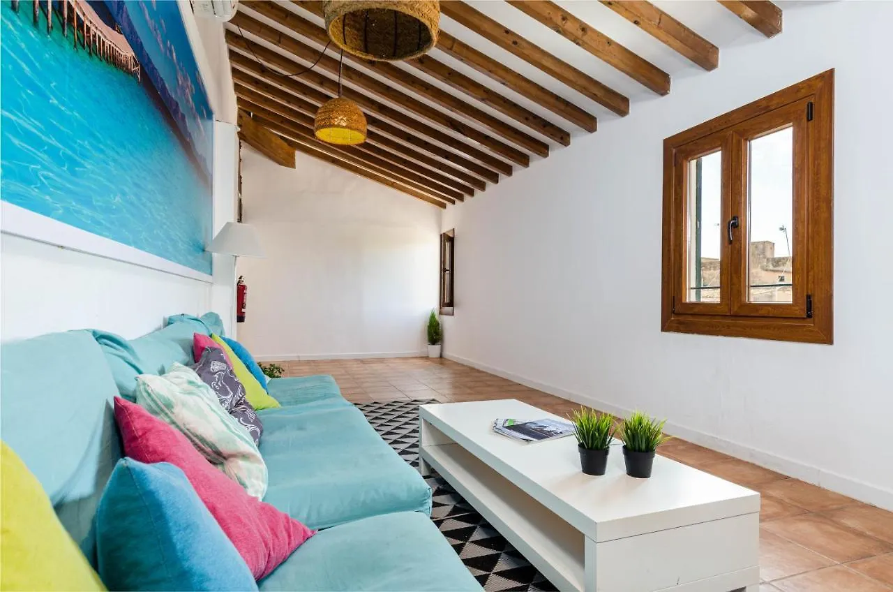 Urban Hostel Palma - Albergue Juvenil - Youth Hostel