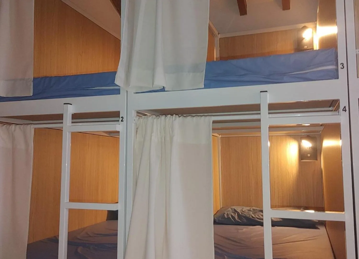 Urban Hostel Palma - Albergue Juvenil - Youth Hostel ميورقة