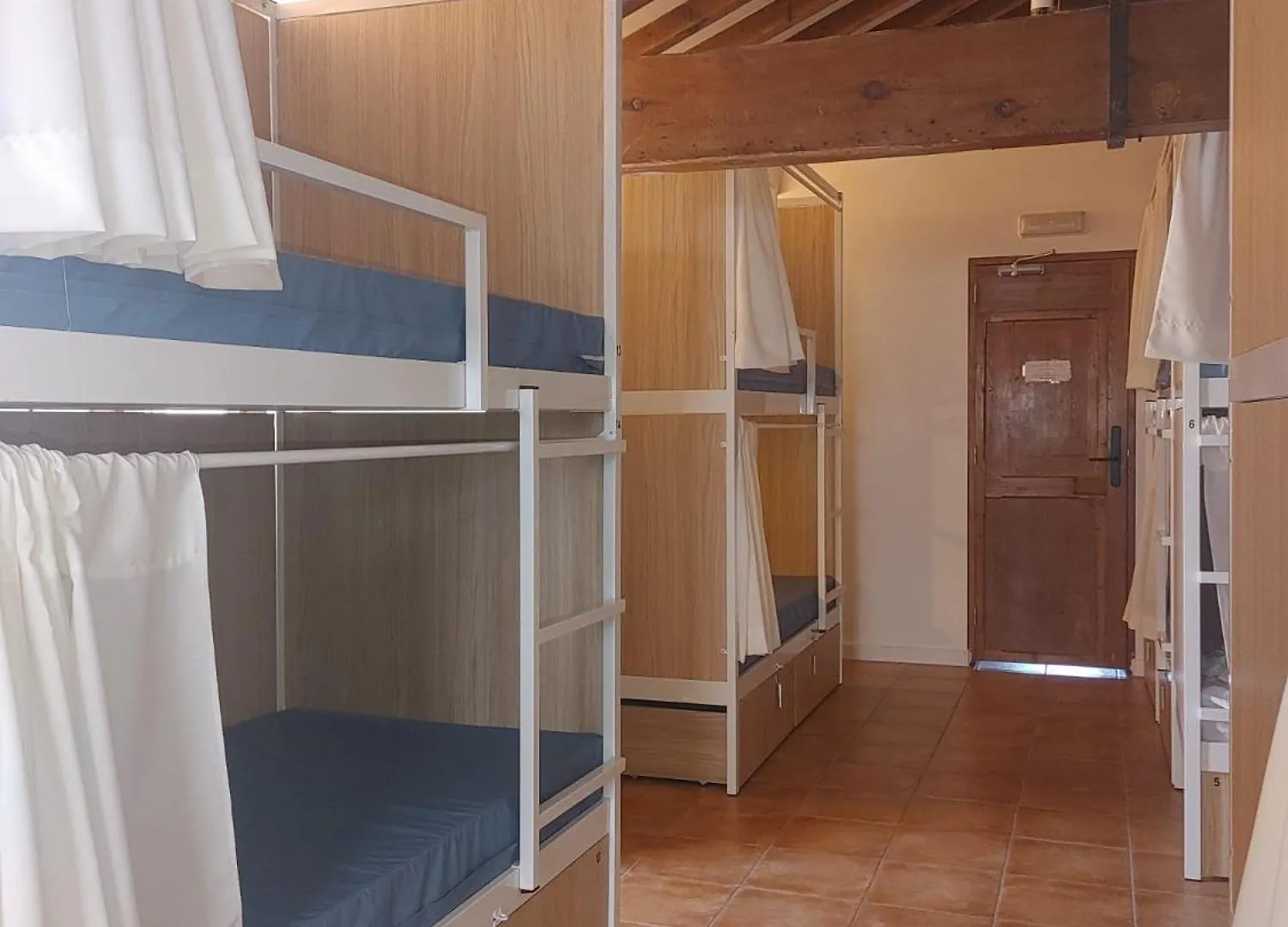 Urban Hostel Palma - Albergue Juvenil - Youth Hostel
