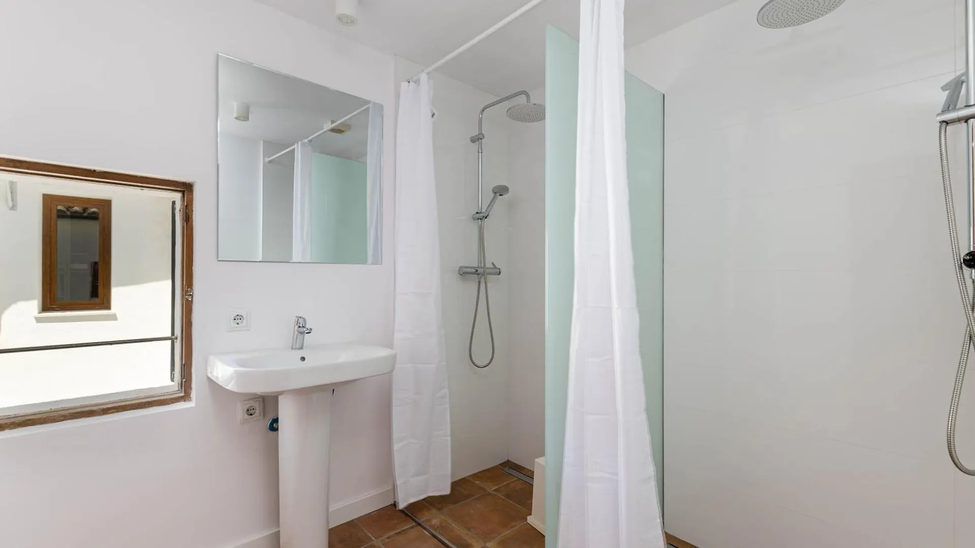 Urban Hostel Palma - Albergue Juvenil - Youth Hostel